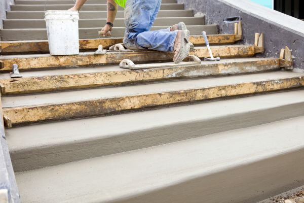 Concrete Steps Pouring in Bolingbrook