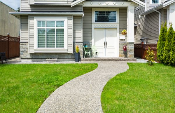 Concrete Path Construction in Bolingbrook