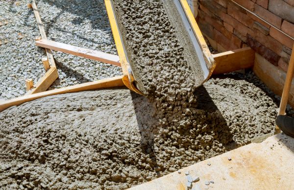 Cement Walkway Pouring in Bolingbrook